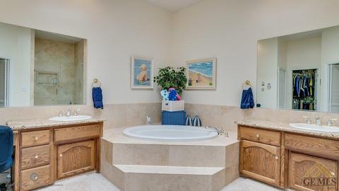 10902 Jadestone Dr, Bakersfield, CA 93311 photo 11