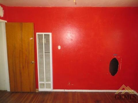 617 Pierce St, Taft, CA 93268 photo 16