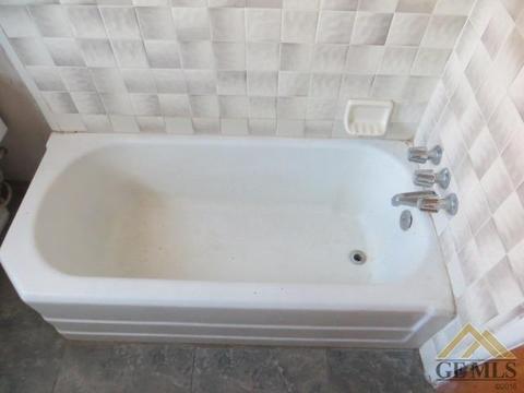 617 Pierce St, Taft, CA 93268 photo 11