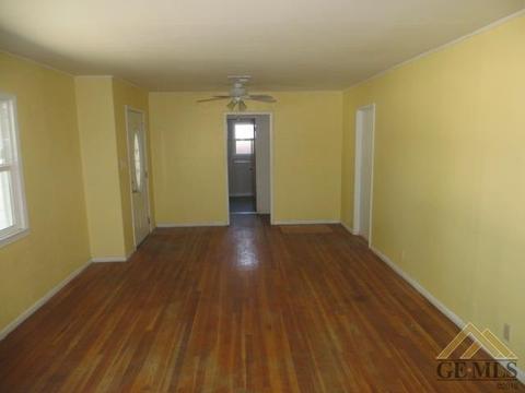 617 Pierce St, Taft, CA 93268 photo 5