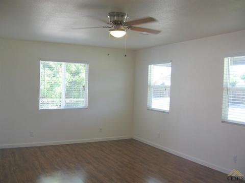 200 Maple Ave, Wasco, CA 93280 photo 5