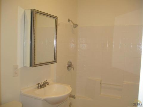 200 Maple Ave, Wasco, CA 93280 photo 12