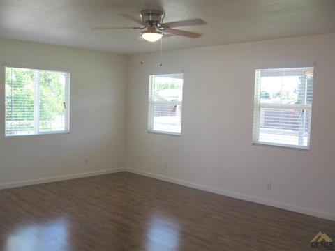 200 Maple Ave, Wasco, CA 93280 photo 13
