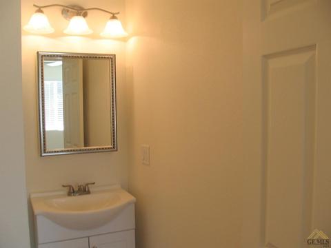 200 Maple Ave, Wasco, CA 93280 photo 14