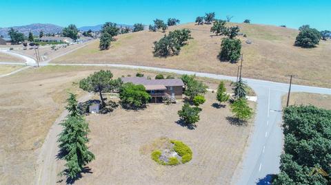 29920 Horsethief Dr, Tehachapi, CA 93561 photo 4