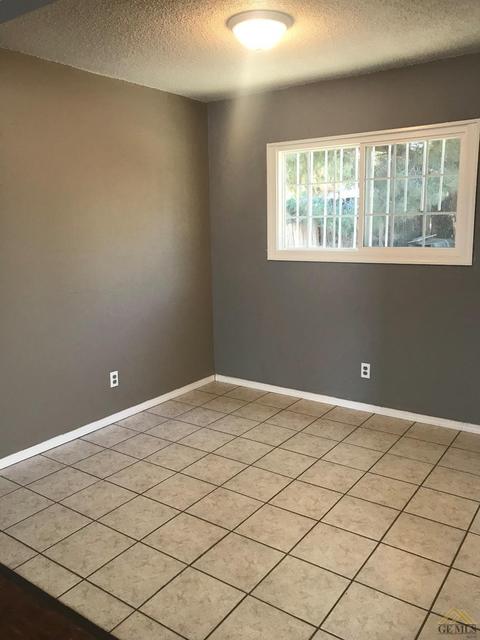 6808 Azalea Ave, Bakersfield, CA 93306 photo 10