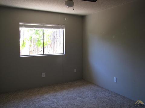 412 Church St, Taft, CA 93268 photo 16