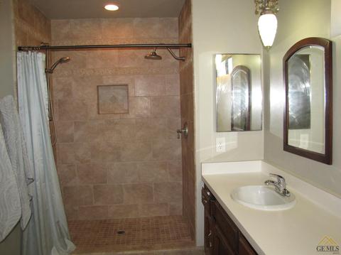 412 Church St, Taft, CA 93268 photo 25