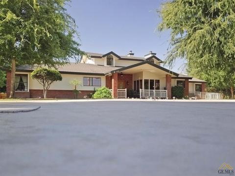 340 E Mckee Rd, Bakersfield, CA 93307 photo 2