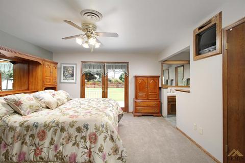 340 E Mckee Rd, Bakersfield, CA 93307 photo 13