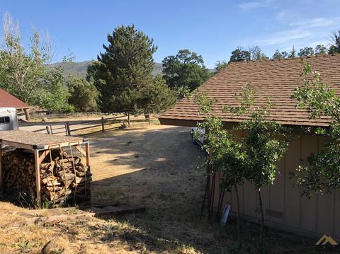 24350 Silver Creek Way, Tehachapi, CA 93561 photo 9