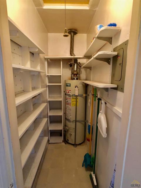 102 E San Emidio St, Taft, CA 93268 photo 8