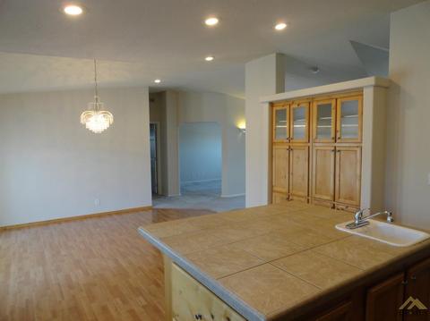 20000 Piedra Dr, Tehachapi, CA 93561 photo 9