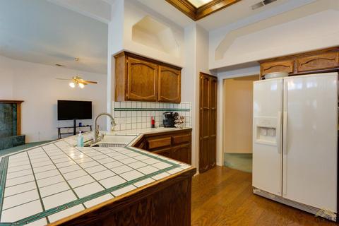 14103 Via Contento, Bakersfield, CA 93314 photo 10
