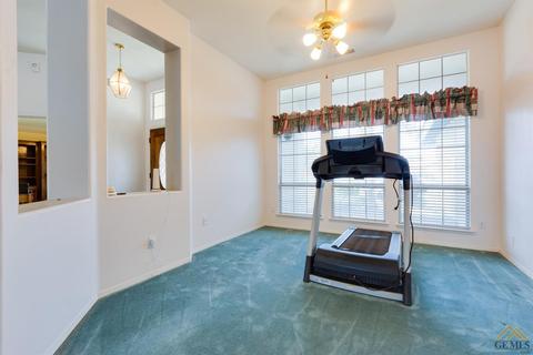 14103 Via Contento, Bakersfield, CA 93314 photo 12