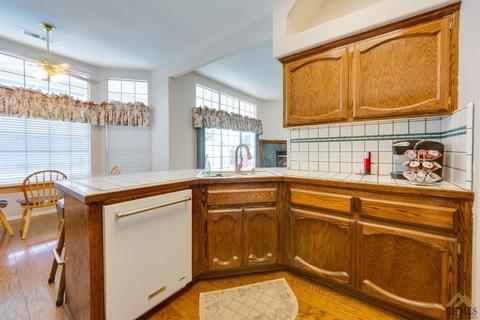 14103 Via Contento, Bakersfield, CA 93314 photo 11
