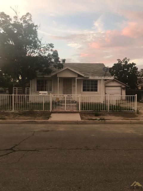 1104 12th St, Wasco, CA 93280 photo 2