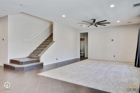 15606 Montalone Pl, Bakersfield, CA 93314 photo 10