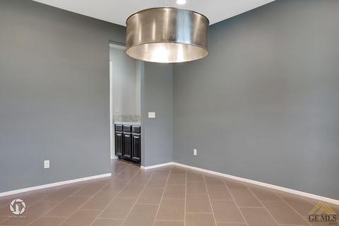 15606 Montalone Pl, Bakersfield, CA 93314 photo 19