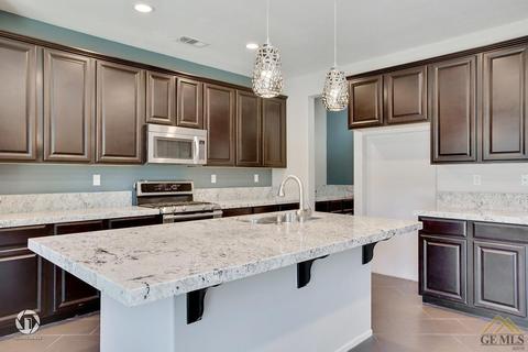 15606 Montalone Pl, Bakersfield, CA 93314 photo 12