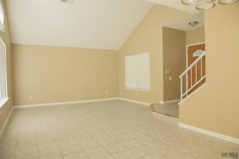 5805 Willowcrest St, Bakersfield, CA 93313 photo 3