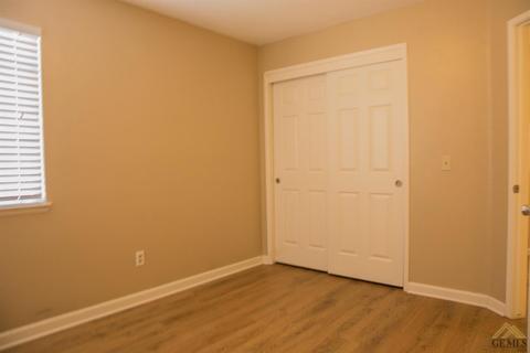 5805 Willowcrest St, Bakersfield, CA 93313 photo 12
