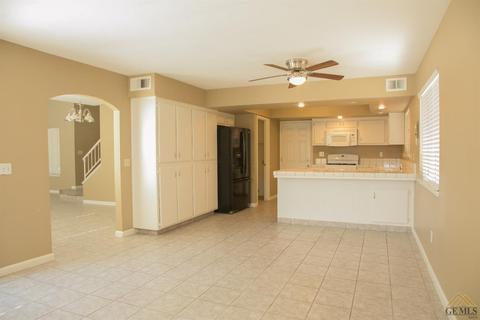 5805 Willowcrest St, Bakersfield, CA 93313 photo 2