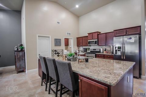 9128 Red Pine Dr, Shafter, CA 93263 photo 9