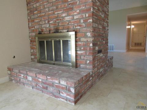 913 Devore Ave, Bakersfield, CA 93308 photo 24