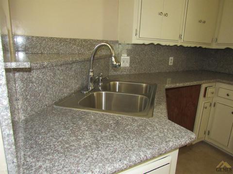 913 Devore Ave, Bakersfield, CA 93308 photo 5