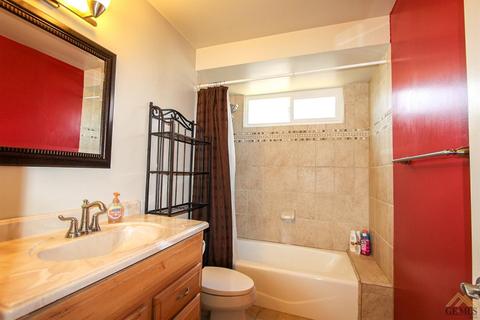 1013 3rd St, Taft, CA 93268 photo 12