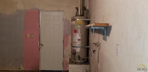 10003 Buzz St, Lamont, CA 93241 photo 17