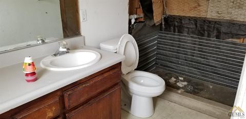 10003 Buzz St, Lamont, CA 93241 photo 14