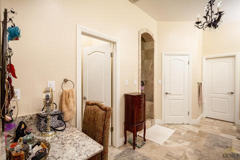 916 Tamara Ct, Shafter, CA 93263 photo 22