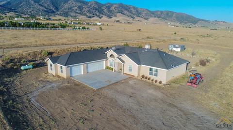 19751 Sioux St, Tehachapi, CA 93561 photo 2