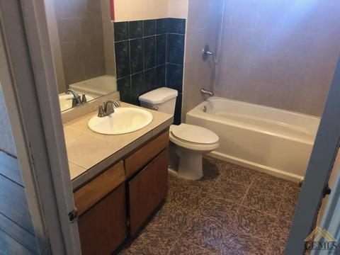 1302 Packard Dr, Arvin, CA 93203 photo 8