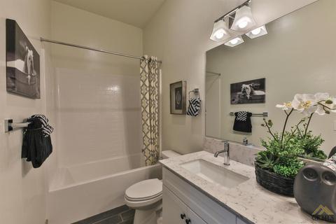 9324 Manor Forest Ln, Shafter, CA 93263 photo 15