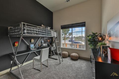 9324 Manor Forest Ln, Shafter, CA 93263 photo 14