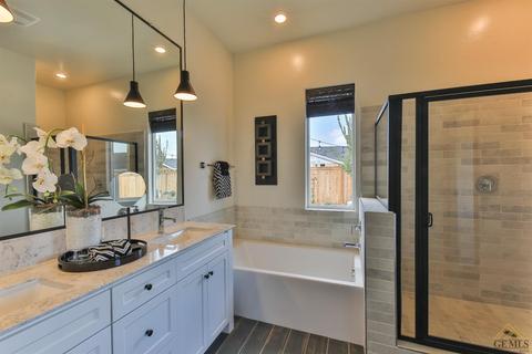 9324 Manor Forest Ln, Shafter, CA 93263 photo 12
