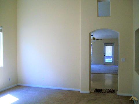 11909 Copernicus Ave, Bakersfield, CA 93312 photo 4