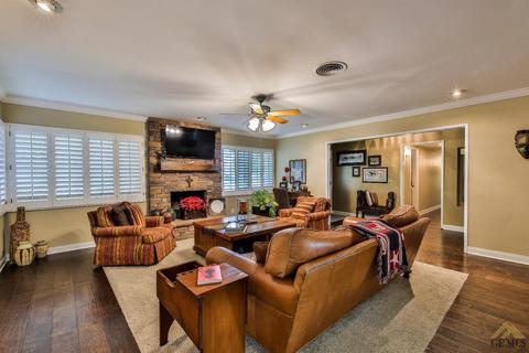 2534 Beech St, Bakersfield, CA 93301 photo 4
