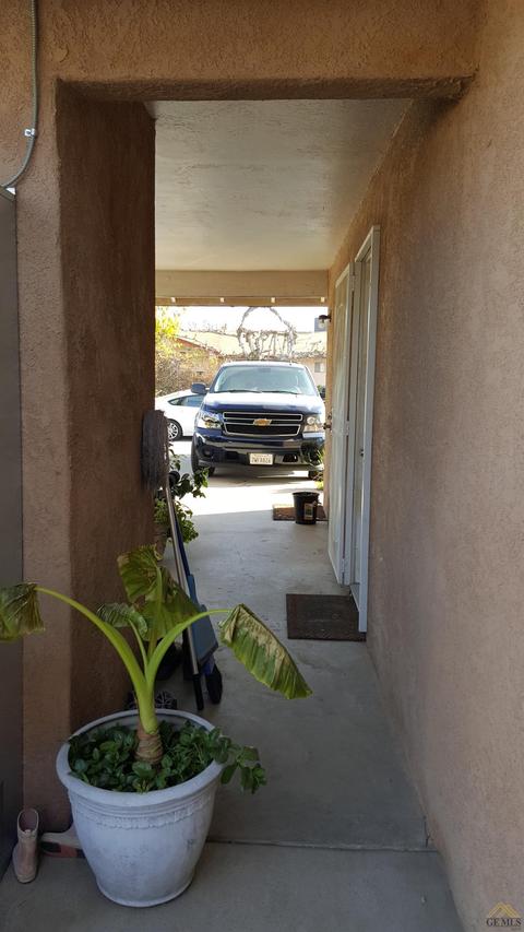 435 Wall St, Shafter, CA 93263 photo 10