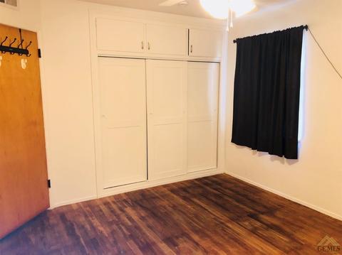 3111 Berkeley St, Bakersfield, CA 93305 photo 11