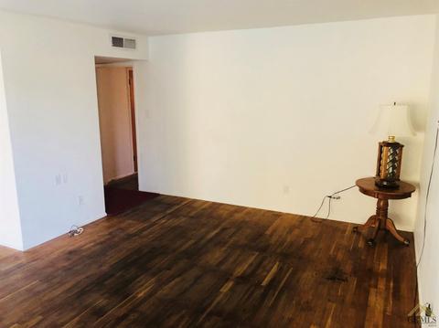 3111 Berkeley St, Bakersfield, CA 93305 photo 10