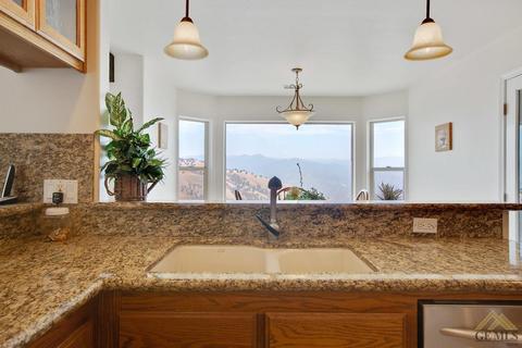 30550 Horsethief Dr, Tehachapi, CA 93561 photo 17