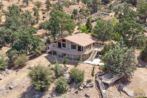 24260 Rowel Ct, Tehachapi, CA 93561 photo 2