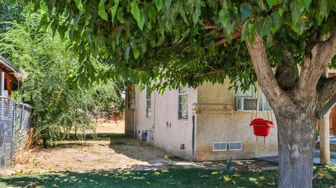 621 Easter St, Bakersfield, CA 93307 photo 3