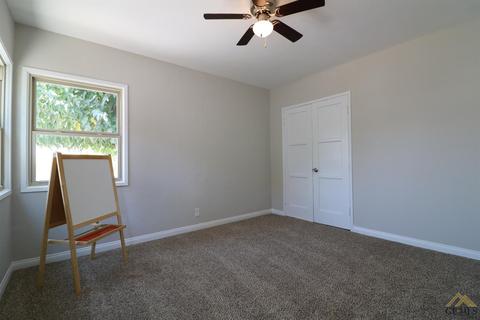 110 E Kern St, Taft, CA 93268 photo 16