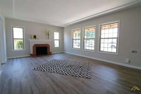 110 E Kern St, Taft, CA 93268 photo 3