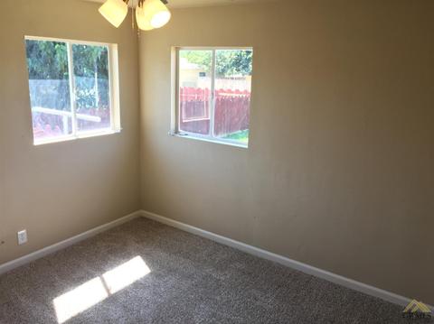 109 D St, Taft, CA 93268 photo 12